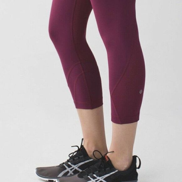 Lululemon Run Inspire Crop Dashing Purple Ace Spot - Picture 10 of 10